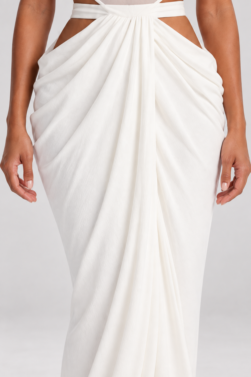 Vestido Halter Aurora · SILKARA — detalle de la prenda