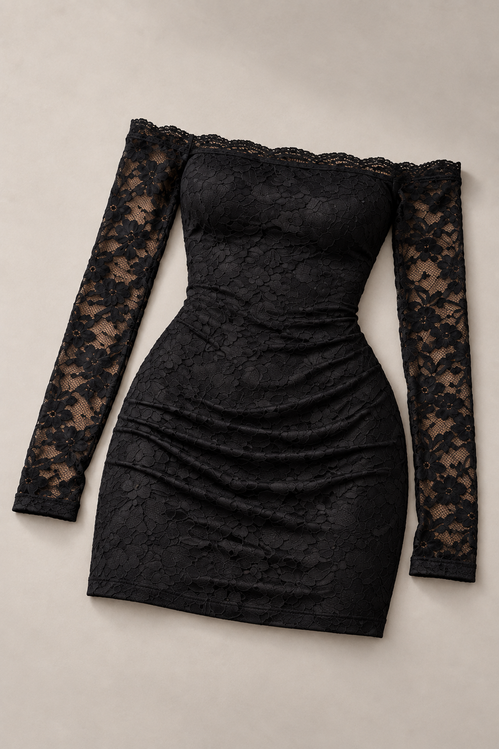 Vestido de Encaje Noire · SILKARA — otra perspectiva